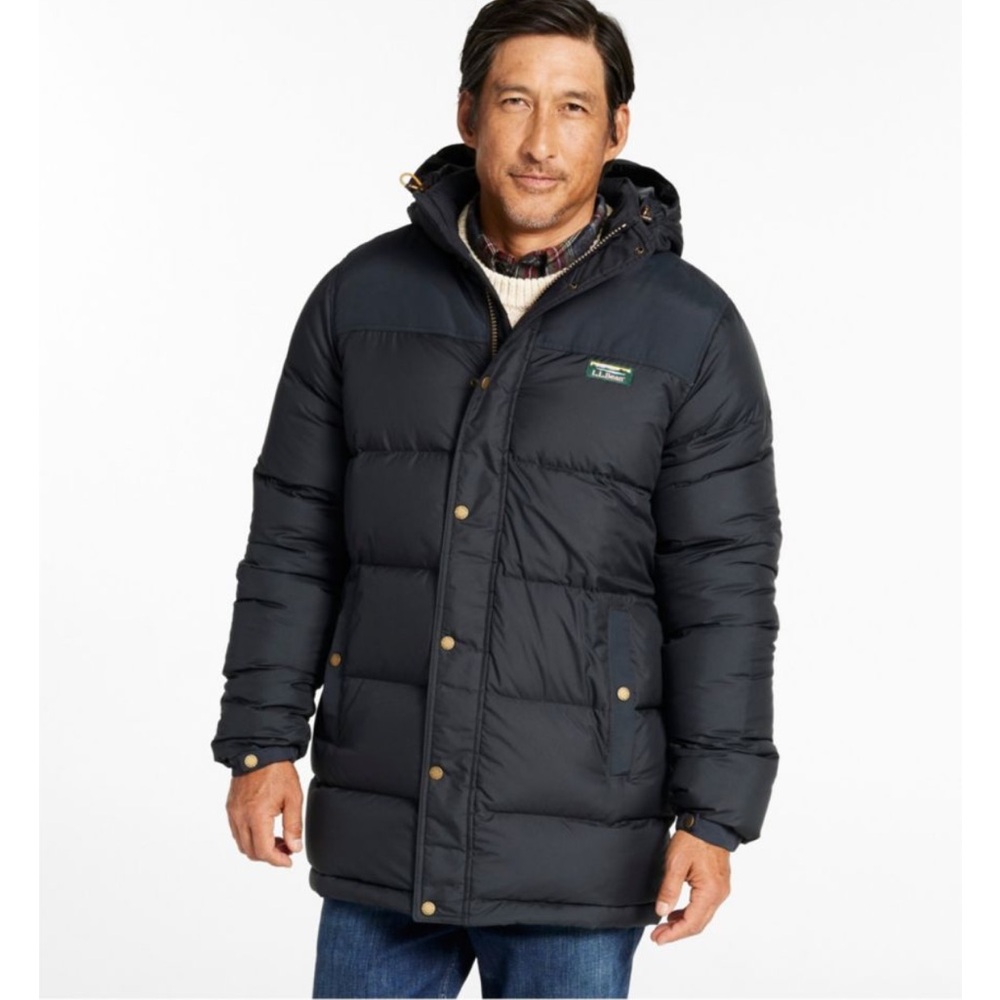 L.L. Bean Men's Mountain Black Hooded Puffer Jacket small